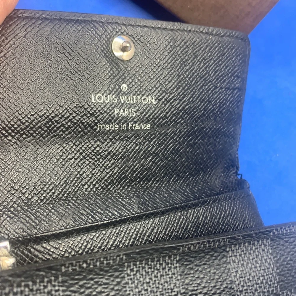Louis Vuitton Damier Graphite 6 key holder‎